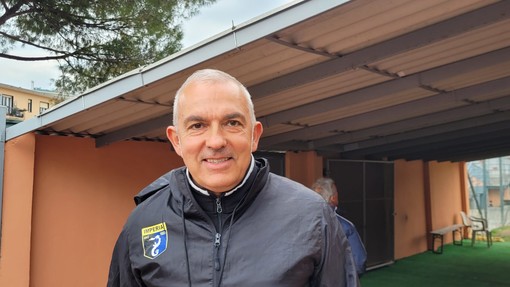 Pietro Buttu sorride, la sua panchina non rischia (Foto Flammia) Pietro Buttu sorride, la sua panchina non rischia (Foto Flammia)