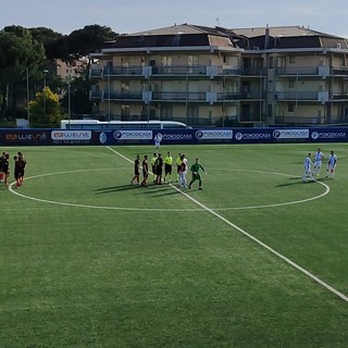 Calcio, Eccellenza. Il Taggia stoppa il Pietra, al "Devincenzi" è pari e patta: 1-1