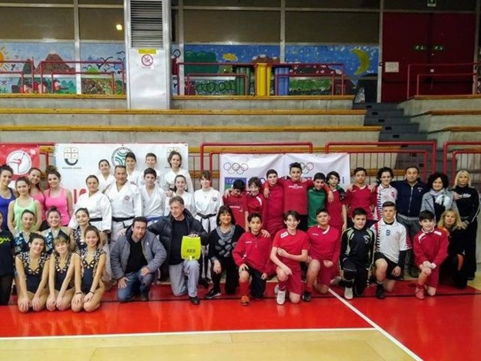 Raccolta fondi completata, il PalaQuiliano ha un nuovo defibrillatore!