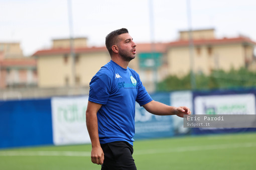 Calcio, Fezzanese. La vigilia di mister Ponte prima della finale: "Gara preparata con semplicità, al Pietra Ligure toglierei Giglio"
