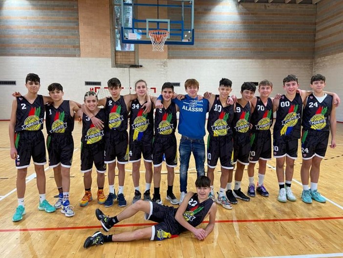 Pallacanestro Alassio: tre referti gialli e ben otto vittorie nell'arco di dieci giorni Pallacanestro Alassio: tre referti gialli e ben otto vittorie nell'arco di dieci giorni