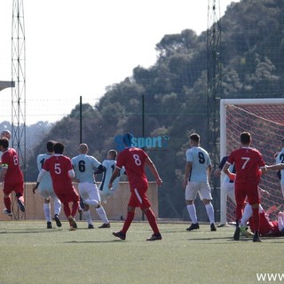 Calcio. Prima Categoria B: attesa per Vadese-Savona: biancoblu senza più margine di errore, debutto in panchina per mister Podestà