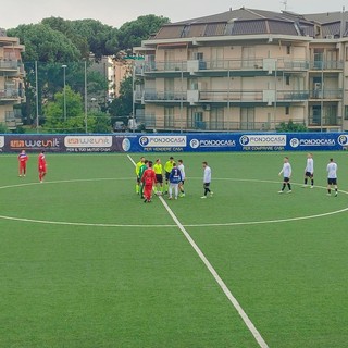 Calcio, Eccellenza. Il Pietra in casa non sbaglia: basta un tempo per domare il Campomorone 3-0 Calcio, Eccellenza. Il Pietra in casa non sbaglia: basta un tempo per domare il Campomorone 3-0