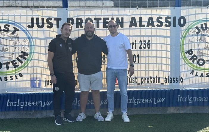 Calcio. Accordo triennale, Just Protein sarà main sponsor del Pontelungo Calcio. Accordo triennale, Just Protein sarà main sponsor del Pontelungo