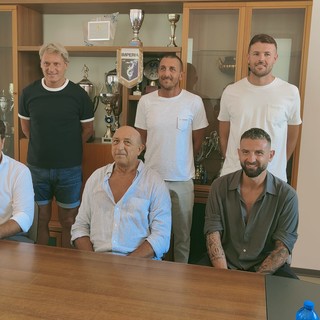 L’Imperia Calcio riparte da Giancarlo Riolfo: nuovo progetto triennale e il desiderio di ricucire il legame con la città (video) L’Imperia Calcio riparte da Giancarlo Riolfo: nuovo progetto triennale e il desiderio di ricucire il legame con la città (video)