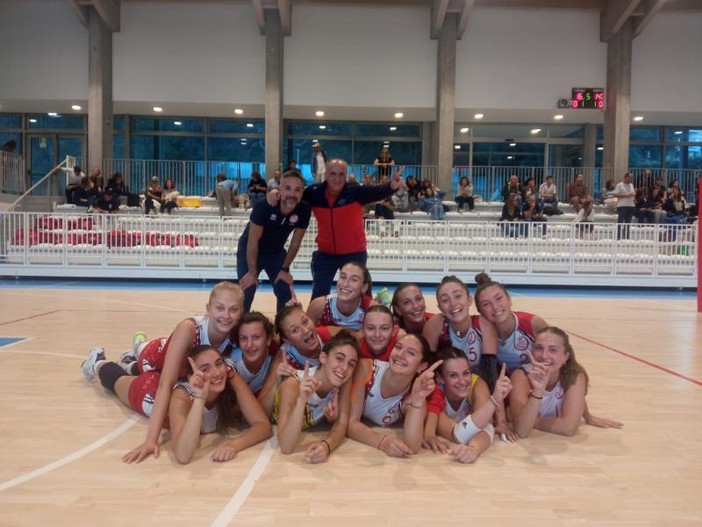 Pallavolo Carcare. Il monito del presidente Lorenzo: "Bisogna continuare a investire nel volley, è uno sport utile!"