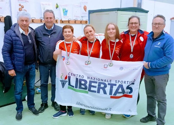 Polisportiva Olimpia Ozzano Monferrato e San Leonardo Imperia trionfano al Campionato Nazionale Libertas di Pallapugno Leggera Polisportiva Olimpia Ozzano Monferrato e San Leonardo Imperia trionfano al Campionato Nazionale Libertas di Pallapugno Leggera