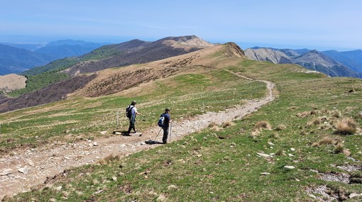 Outdoor. Arriva una nuova segnaletica per l'Alta Via dei Monti Liguri