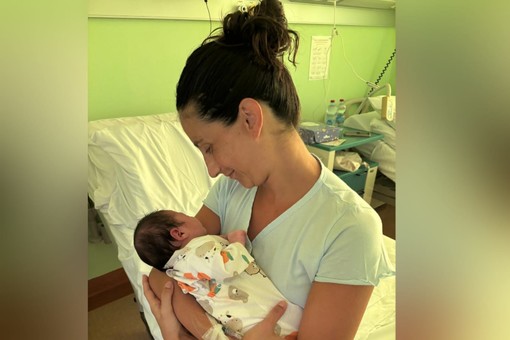 Rari Nantes Savona. Fiocco rosa in casa Rizzo, è nata la piccola Sofia Rari Nantes Savona. Fiocco rosa in casa Rizzo, è nata la piccola Sofia