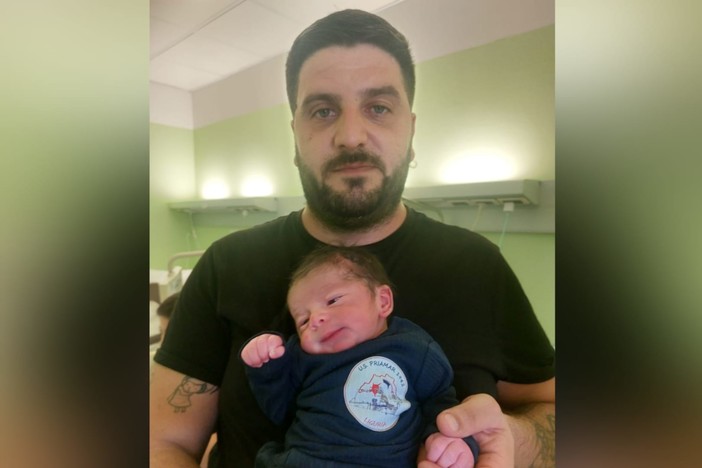 Priamar. Cicogna rossoblu per il ds Graziano, è nato Edoardo!
