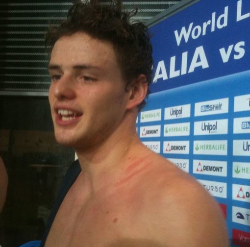 Pallanuoto, Italia-Russia. Luca Damonte tocca il cielo con un dito: "Indimenticabile esordire in Azzurro qui a Savona" Pallanuoto, Italia-Russia. Luca Damonte tocca il cielo con un dito: "Indimenticabile esordire in Azzurro qui a Savona"