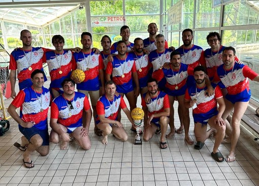 Rari Nantes Savona. I Master di Luca La Cava sono Campioni d'Italia! Rari Nantes Savona. I Master di Luca La Cava sono Campioni d'Italia!