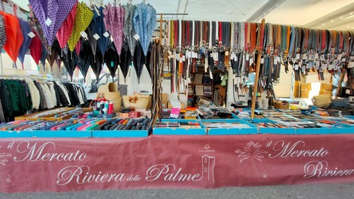 Pietra Ligure, Mercato Riviera delle Palme: il 10 luglio una giornata di shopping a cielo aperto