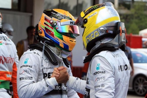 Gp di Monaco, qualifiche: dominio d'argento nel Principato, le Mercedes monopolizzano la prima fila Gp di Monaco, qualifiche: dominio d'argento nel Principato, le Mercedes monopolizzano la prima fila