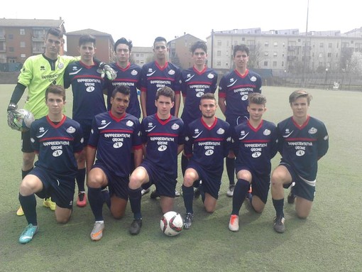 Sul binario di partenza la selezione della Serie D, con i vadesi Tona, Rossi e Pastorino