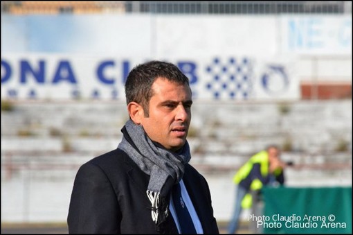 Calcio, Savona. Ninni Corda alla manifestazione dei tifosi: "Ho avuto rassicurazioni da Delle Piane"
