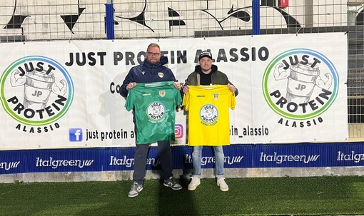 Calcio, San Filippo Neri Yepp Albenga. Ecco le nuove divise da gioco a firma Just Protein Calcio, San Filippo Neri Yepp Albenga. Ecco le nuove divise da gioco a firma Just Protein