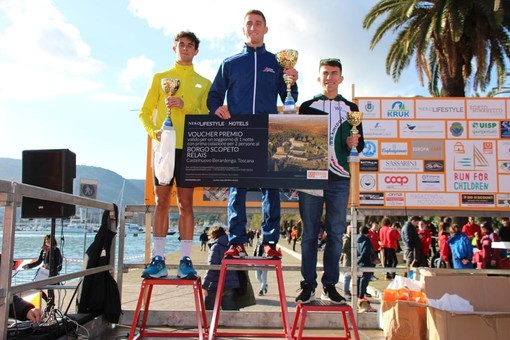 Podismo: un grande Samuele Angelini trionfa alla Run for Children di La Spezia