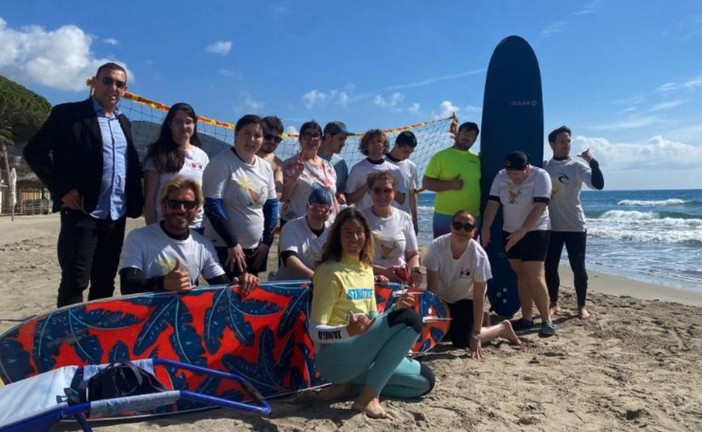 Outdoor | Il mare di Alassio diventa accessibile a tutti con la Surf Therapy Outdoor | Il mare di Alassio diventa accessibile a tutti con la Surf Therapy