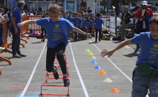 Brillano le “Stelle nello Sport” al Porto Antico di Genova Da venerdì a domenica 3 giorni "stellari" alla Festa dello Sport Brillano le “Stelle nello Sport” al Porto Antico di Genova Da venerdì a domenica 3 giorni "stellari" alla Festa dello Sport