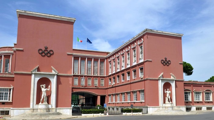 Luciano Buonfiglio è il nuovo presidente del Coni, le congratulazioni dai vertici politici regionali Luciano Buonfiglio è il nuovo presidente del Coni, le congratulazioni dai vertici politici regionali