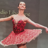 Sofia Jardines, il talento che danza verso il futuro: tra accademie d'eccellenza e il sogno del grande balletto, una vita in punta di piedi Sofia Jardines, il talento che danza verso il futuro: tra accademie d'eccellenza e il sogno del grande balletto, una vita in punta di piedi