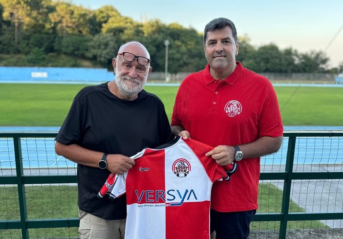 Il Savona Rugby ha un nuovo coach, la prima squadra sarà guidata dall'italo-argentino Alejandro Eschoyez: "Qui perchè c'è voglia di crescere" Il Savona Rugby ha un nuovo coach, la prima squadra sarà guidata dall'italo-argentino Alejandro Eschoyez: "Qui perchè c'è voglia di crescere"