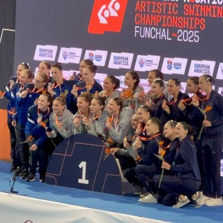 Nuoto Artistico, ItalRari d'oro agli Europei: la squadra azzurra con ben 5 savonesi vince la medaglia d’oro nell’Acrobatic Routine Nuoto Artistico, ItalRari d'oro agli Europei: la squadra azzurra con ben 5 savonesi vince la medaglia d’oro nell’Acrobatic Routine