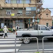 Savona, semafori in tilt da una settimana tra via Luigi Corsi e Corso Viglienzoni, affidato l'incarico per la riparazione del guasto