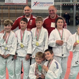 Lo Sharin Judo Savona brilla in tutta Italia: De Martino d’argento, i giovani sul podio