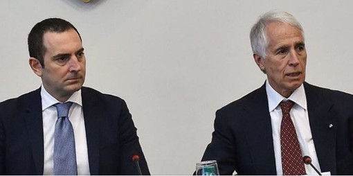 L'annuncio del Ministro Spadafora: "Fino a 1000 spettatori per le manifestazioni sportive all'aperto" L'annuncio del Ministro Spadafora: "Fino a 1000 spettatori per le manifestazioni sportive all'aperto"