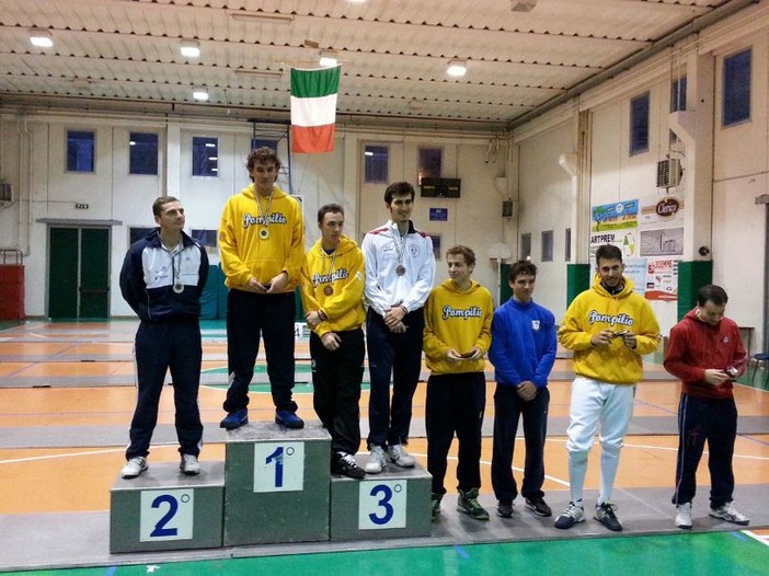 Circolo Scherma Savona: Ratto sul Podio Regionale, conquista gli Italiani Circolo Scherma Savona: Ratto sul Podio Regionale, conquista gli Italiani