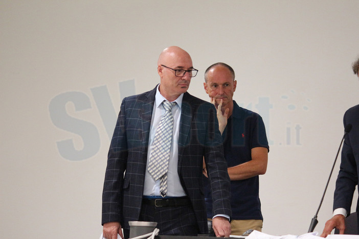 Calcio, Savona. Il presidente Cannella replica a Frumento: "Non è colpa della società se non abbiamo un campo per gli allenamenti" Calcio, Savona. Il presidente Cannella replica a Frumento: "Non è colpa della società se non abbiamo un campo per gli allenamenti"