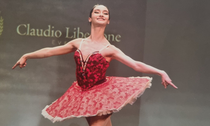 Sofia Jardines, il talento che danza verso il futuro: tra accademie d'eccellenza e il sogno del grande balletto, una vita in punta di piedi Sofia Jardines, il talento che danza verso il futuro: tra accademie d'eccellenza e il sogno del grande balletto, una vita in punta di piedi