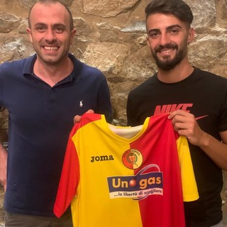 Alessandro Scappatura con il Direttore Sportivo del Taggia Davide Baracco