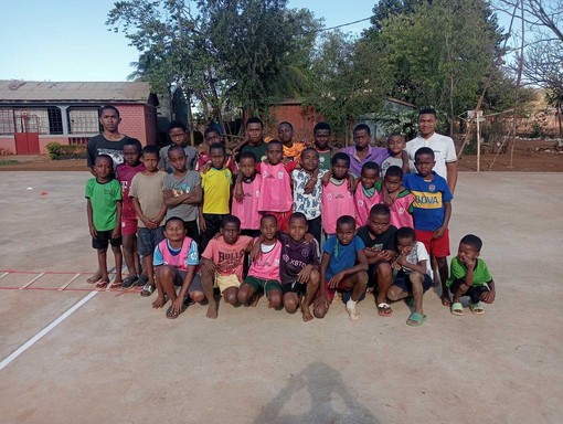 Stelle nello Sport | Un campo polisportivo in Madagascar nel ricordo di Beppe Gemelli Stelle nello Sport | Un campo polisportivo in Madagascar nel ricordo di Beppe Gemelli