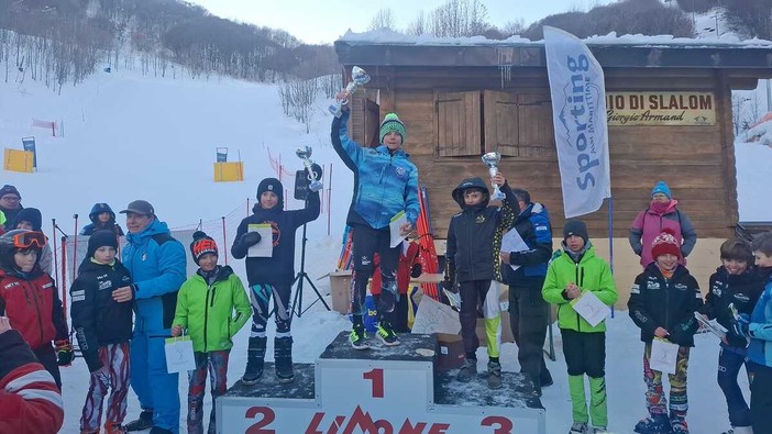 Sci, Sporting Savona. Leonardo Lenzi brilla nello slalom gigante di Limone Piemonte Sci, Sporting Savona. Leonardo Lenzi brilla nello slalom gigante di Limone Piemonte