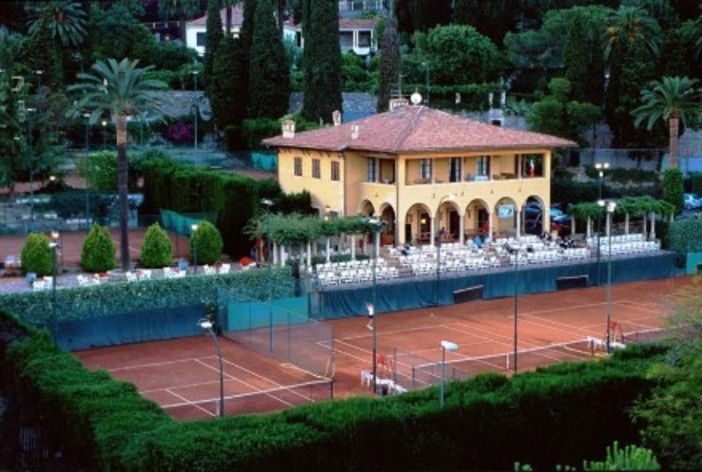 L'Hanbury Tennis Club di Alassio L'Hanbury Tennis Club di Alassio
