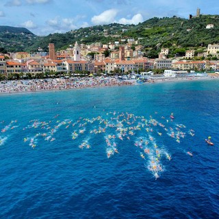 Nuoto | Traversata di Capo di Noli, è record: oltre 600 iscritti per l'undicesima edizione