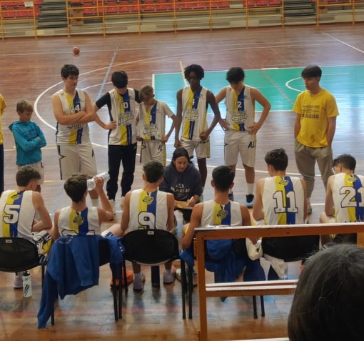 Pallacanestro. Under 15 Eccellenza: New Basket ABC Ponente batte Collegno 72-64 Pallacanestro. Under 15 Eccellenza: New Basket ABC Ponente batte Collegno 72-64
