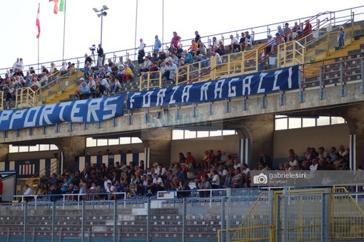 Calcio. Savona, dura presa di posizione del gruppo "Vecchi Ultras": "Mai dalla parte di questa dirigenza, hanno depauperato un patrimonio di tifo e colore" Calcio. Savona, dura presa di posizione del gruppo "Vecchi Ultras": "Mai dalla parte di questa dirigenza, hanno depauperato un patrimonio di tifo e colore"