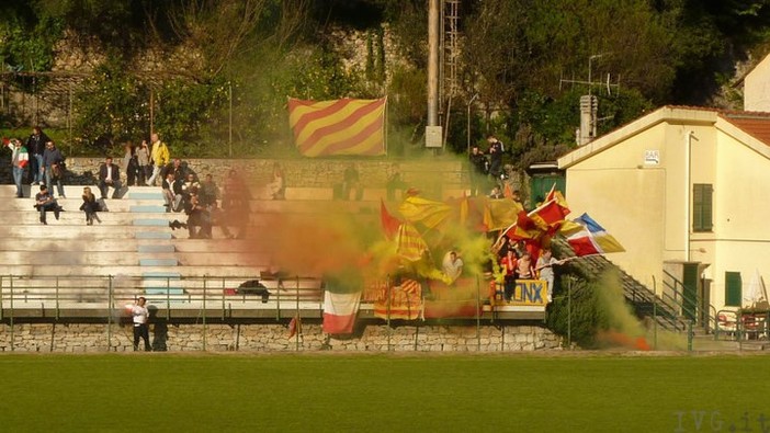 gli Ultras finalesi potranno con tutta probabilità continuare ad inneggiare a Pietro Buttu gli Ultras finalesi potranno con tutta probabilità continuare ad inneggiare a Pietro Buttu