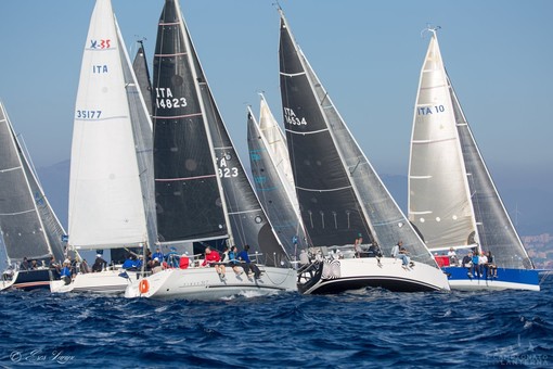 Vela. La Federazione apre un concorso per il logo del centenario, in premio duemila euro Vela. La Federazione apre un concorso per il logo del centenario, in premio duemila euro