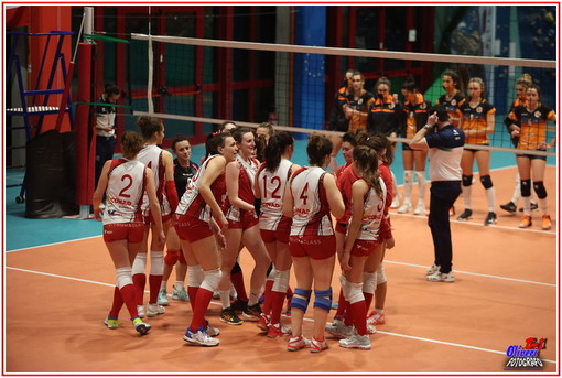 Volley, B2 femminile: Carcare la spunta al tie break 3-2 alla Serteco (Fotogallery)