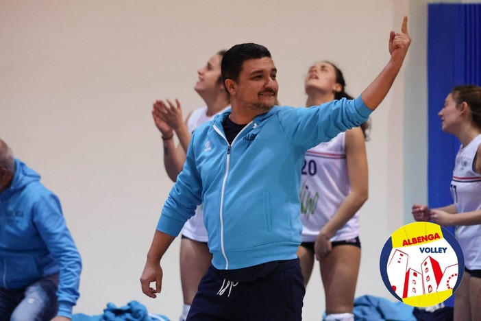 Volley. L'Albenga Volley saluta coach Siccardi: dopo due anni le strade con il tecnico si dividono