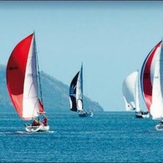 Veleggiata di fine estate alla LNI di Varazze pro Salvemini: "Tre generazioni un gioiello"