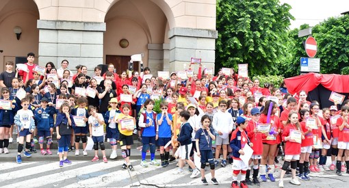Volley. Oltre 200 bimbi a Carcare per il torneo "Sotto i Platani" Volley. Oltre 200 bimbi a Carcare per il torneo "Sotto i Platani"