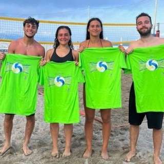 La beneficenza scende in campo, torneo di beach volley a Ceriale: il ricavato devoluto alla Lega del Filo d'Oro
