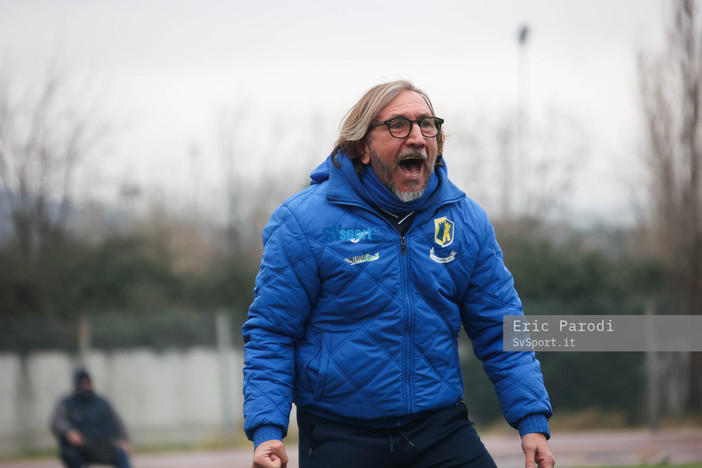 Calcio. Marco Nappi torna in panchina, l'ex Cairese e Savona riparte dalla Real Acerrana