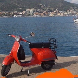 Motori, Varazze si prepara a una domenica a tutta Vespa